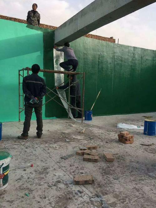 金乡针对老旧车间地面普遍存在的起砂、裂缝问题